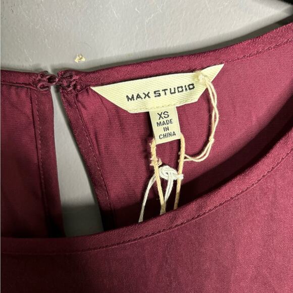 Max Studio Maroon Long Bell Sleeve Blouse With Round Neck Size XS - Picture 4 of 9